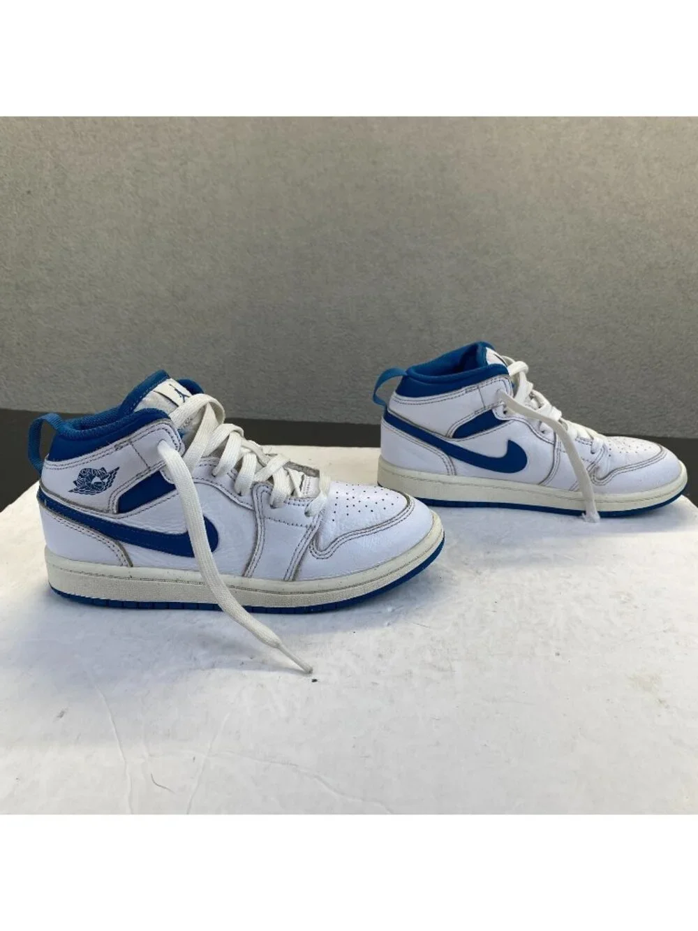 Air Jordan 1 Mid SE Industrial Blue GS FN7493-141 White / Sail/Blue Size 1Y